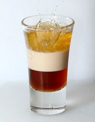 Verre shooter cocktail B52